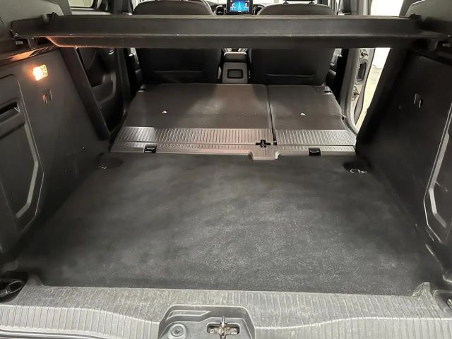 Mercedes-Benz T 180 T 180 d 7Gtr RfKam MBUX Totwi  CarPlay