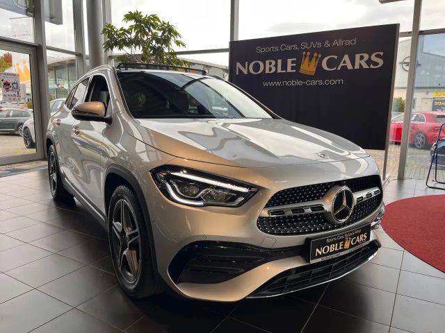 Mercedes-Benz GLA 250 4MATIC AMG Line