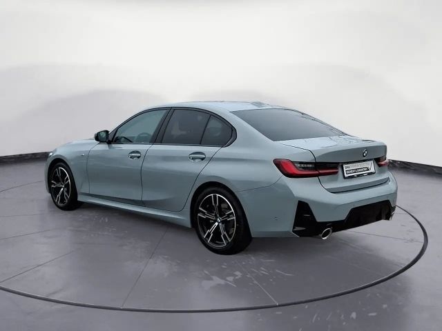 BMW 320 320d M-Sport Sedan xDrive