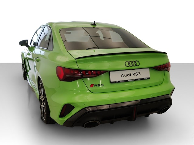 Audi RS3 Quattro S-Tronic Sedan