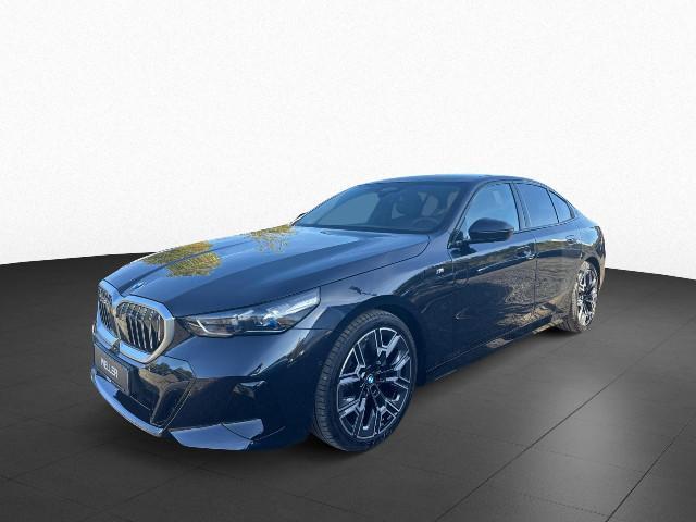 BMW 520 520d M-Sport Sedan