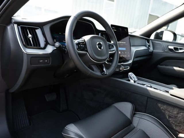 Volvo XC60 AWD Plus T8