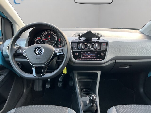 Volkswagen up! Active