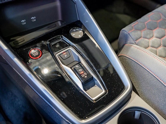 Audi RS3 Quattro S-Tronic Sedan