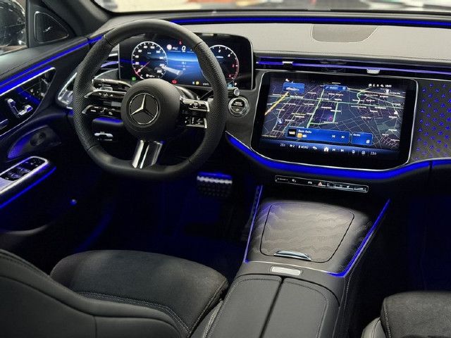 Mercedes-Benz E 220 E 220 d Sedan