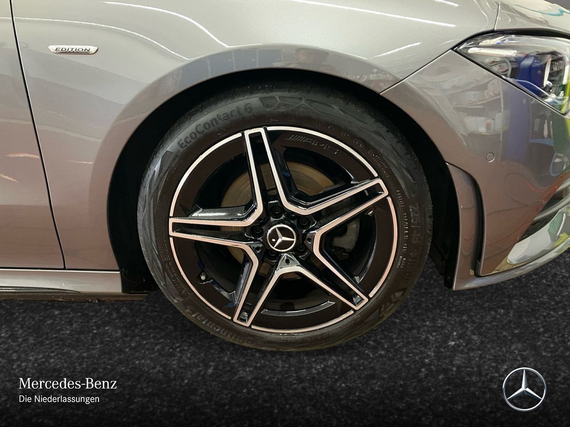 Mercedes-Benz CLA 200 AMG Line Coupé