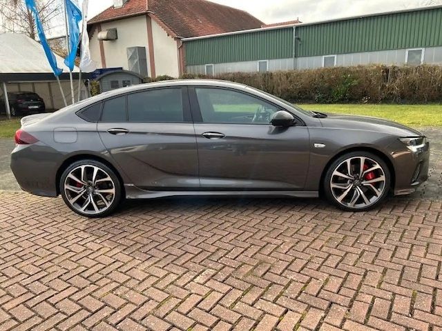 Opel Insignia GSi 4x4