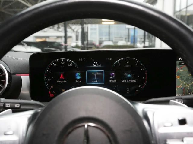 Mercedes-Benz CLA 180 AMG Line Shooting Brake