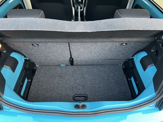 Volkswagen up! Active