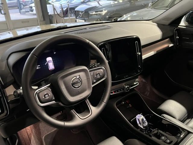 Volvo XC40 Dark Plus