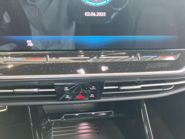 Volkswagen Golf CarPlay Hyb. Matrix Pano ACC AHK