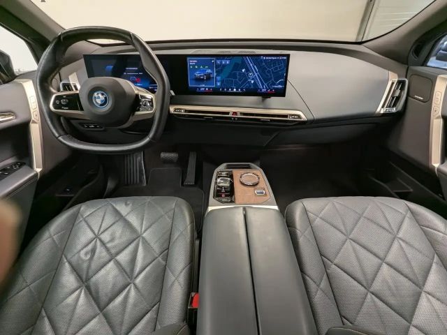 BMW iX xDrive40