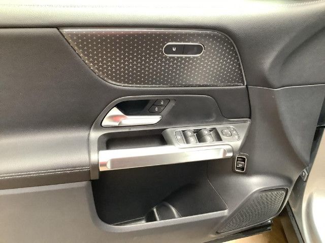 Mercedes-Benz GLB 200 GLB 200 d