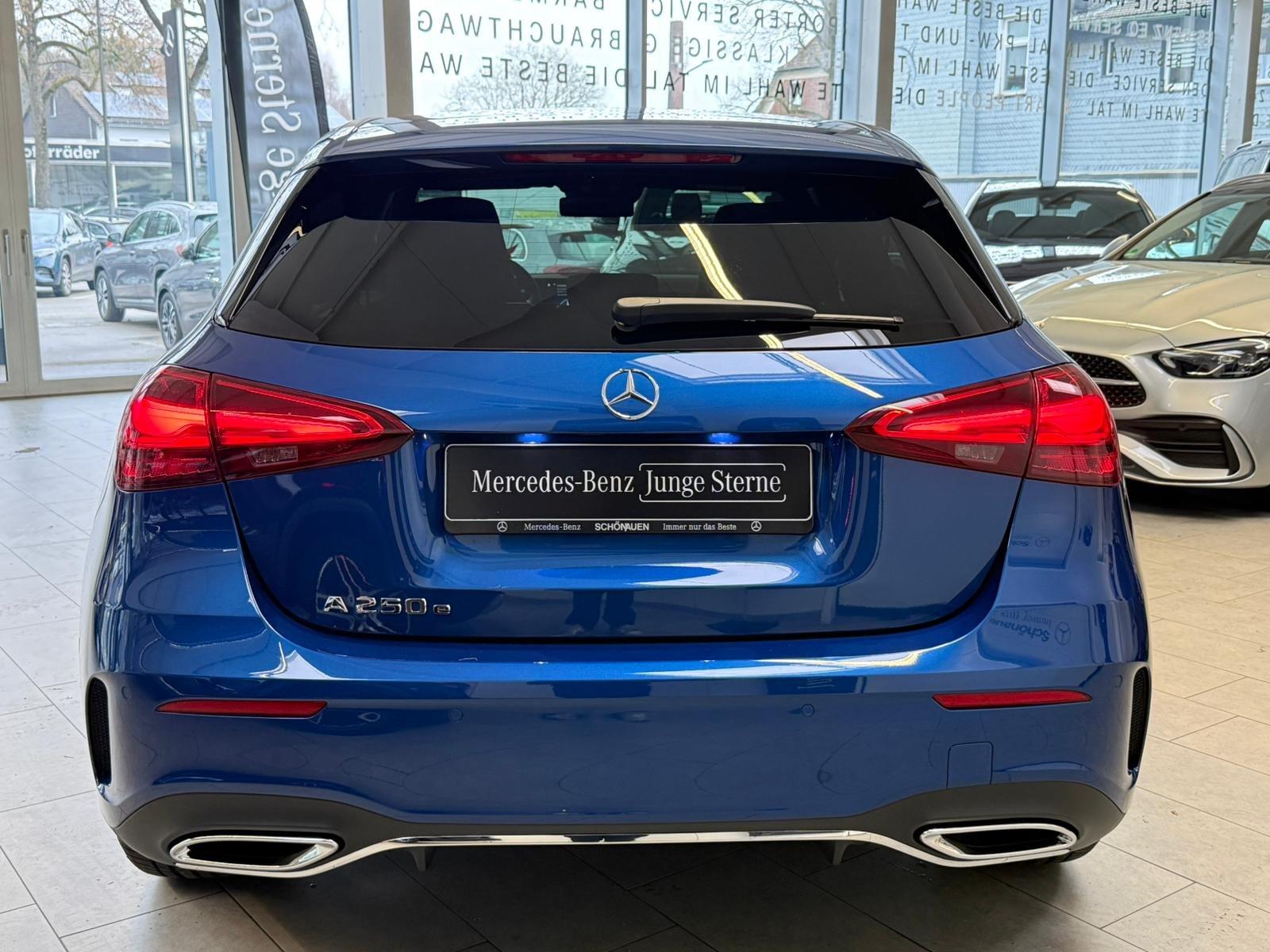 Mercedes-Benz A 250 A 250 e AMG Line