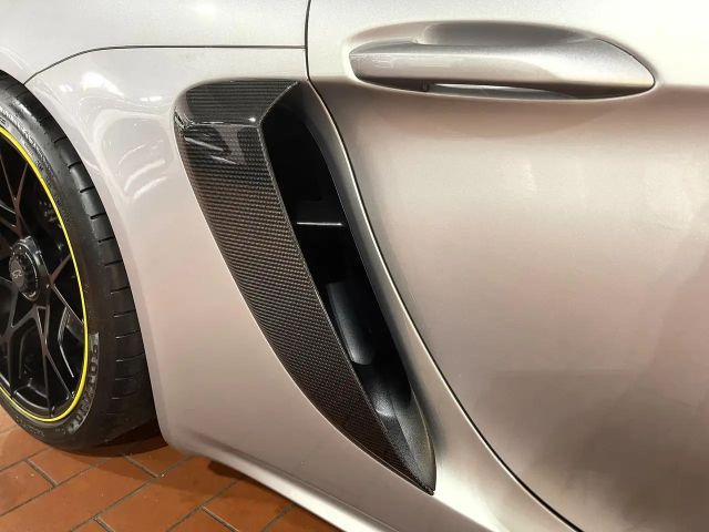 Porsche Cayman 718 RS