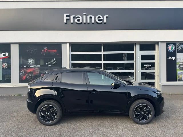 Alfa Romeo Junior Ibrida