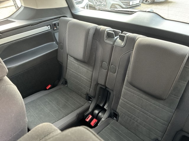 Volkswagen Touran 2.0 TDI DSG R-Line