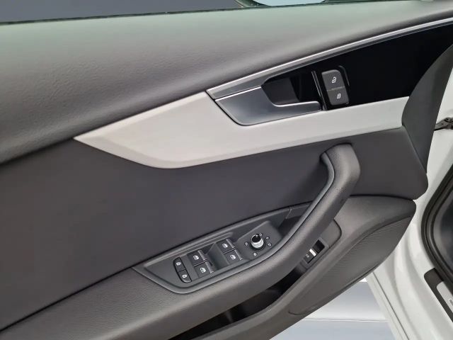 Audi A4 35 TDI Avant S-Line