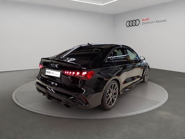 Audi RS3 Quattro S-Tronic Sedan
