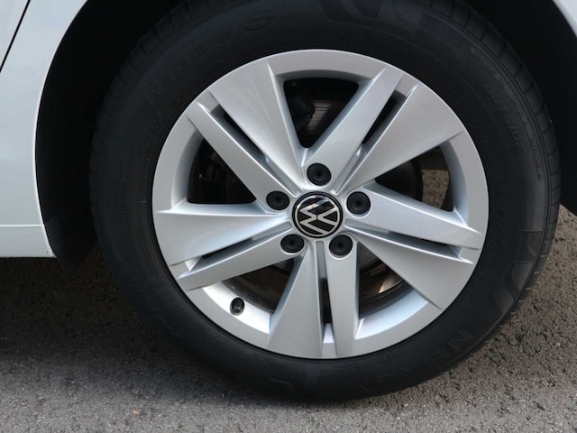 Volkswagen Golf Life Variant