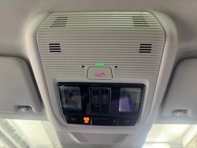 Volkswagen Passat 1.5 eTSI Business DSG Variant