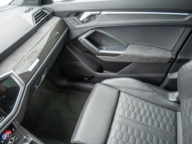 Audi RS Q3 Quattro S-Tronic