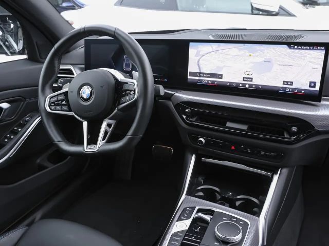 BMW 330 330i M-Sport Sedan xDrive