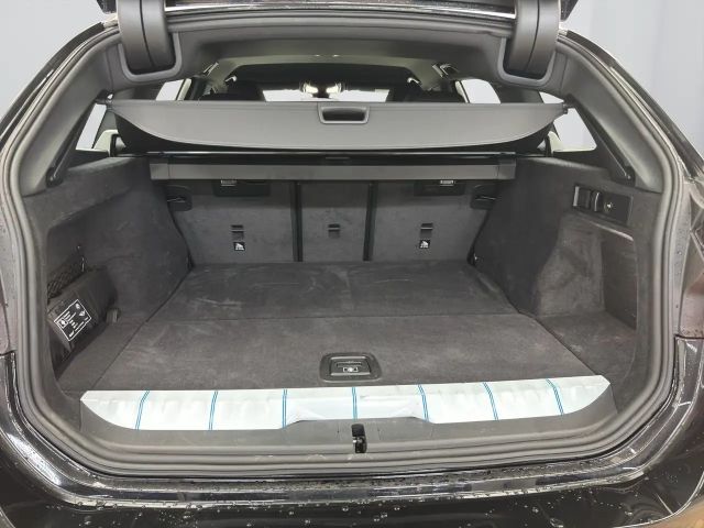 BMW 330 330e Touring