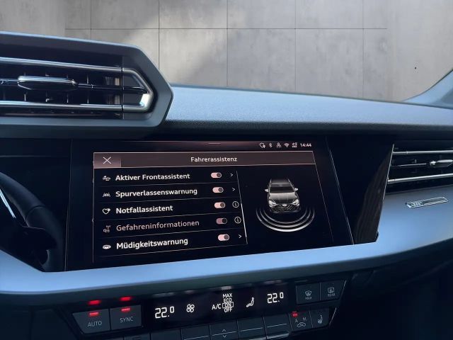 Audi A3 30 TFSI Sedan