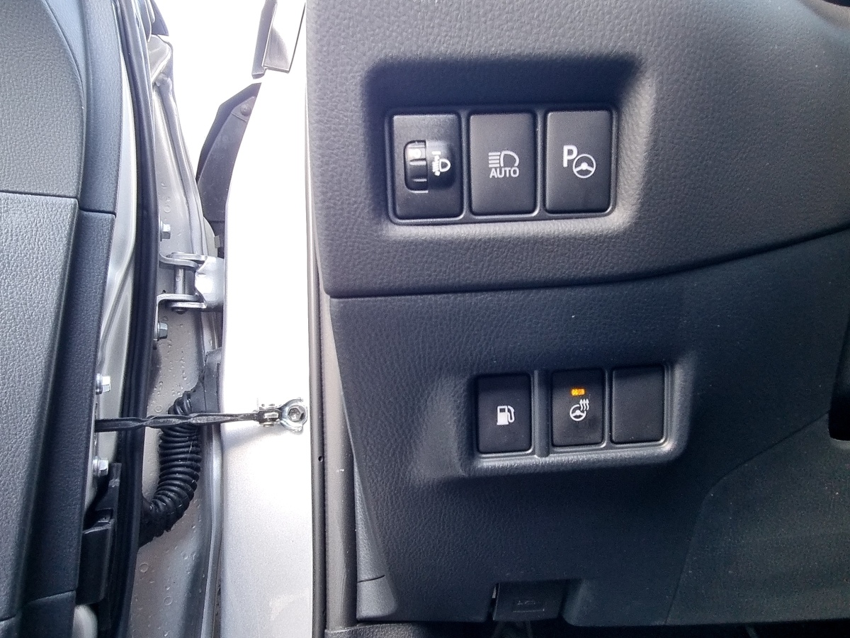 Toyota C-HR 5-deurs Bi-Tone Team D