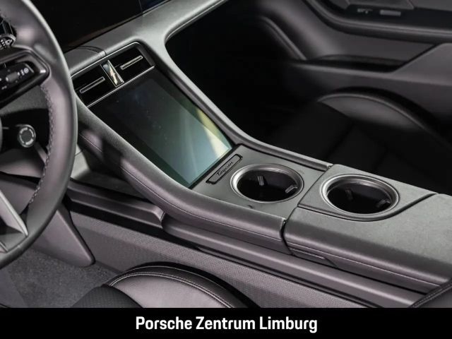Porsche Taycan 4 Cross Turismo