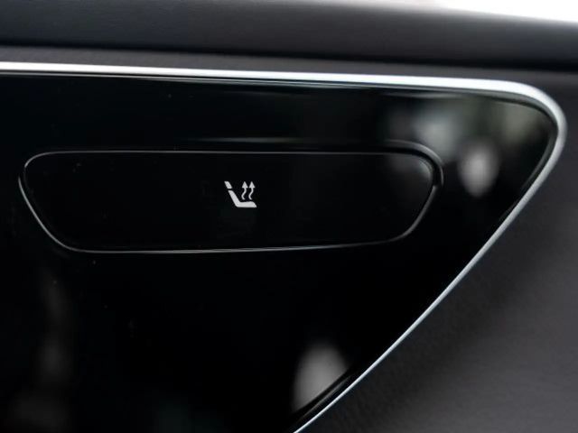 Mercedes-Benz GLC 200 PDC SHZ CarPlay Bluetooth Tempomat Navi