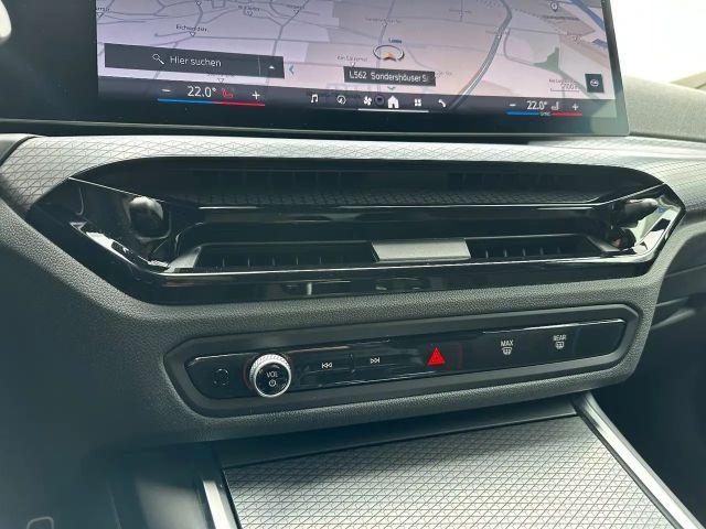 BMW 320 320i M-Sport Sedan xDrive