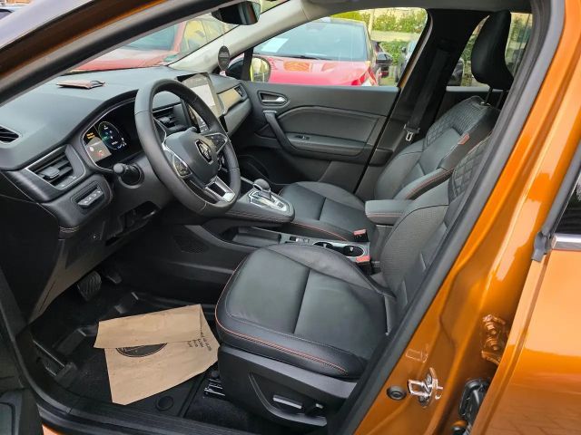 Renault Captur E-Tech Initiale Paris