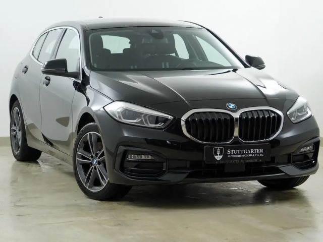 BMW 118 118i Sedan Sport Line