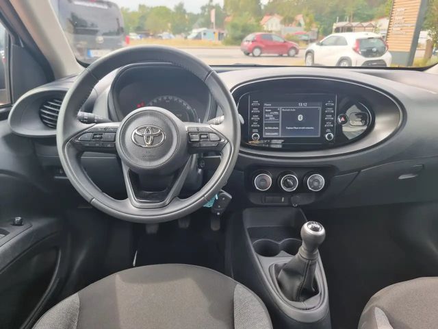 Toyota Aygo X 1.0 VVT-i Play