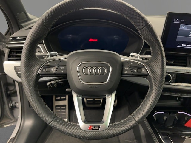 Audi RS4 Avant Quattro