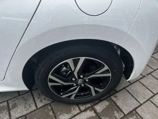 Toyota Yaris Hatchback Hybride VVT-i