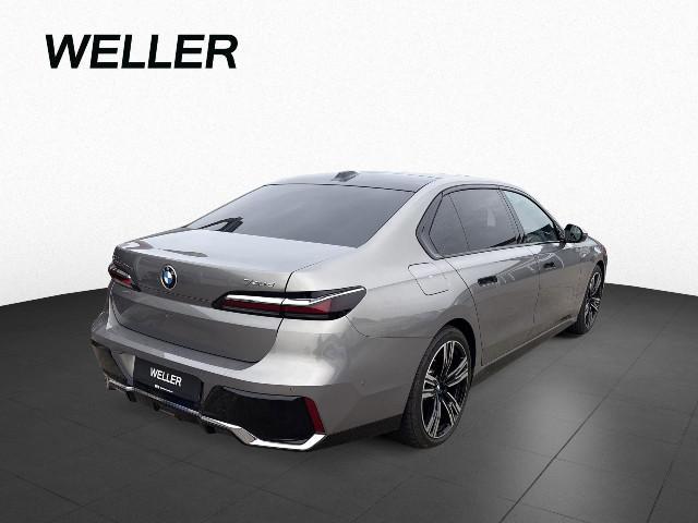 BMW 740 740d M-Sport Sedan xDrive