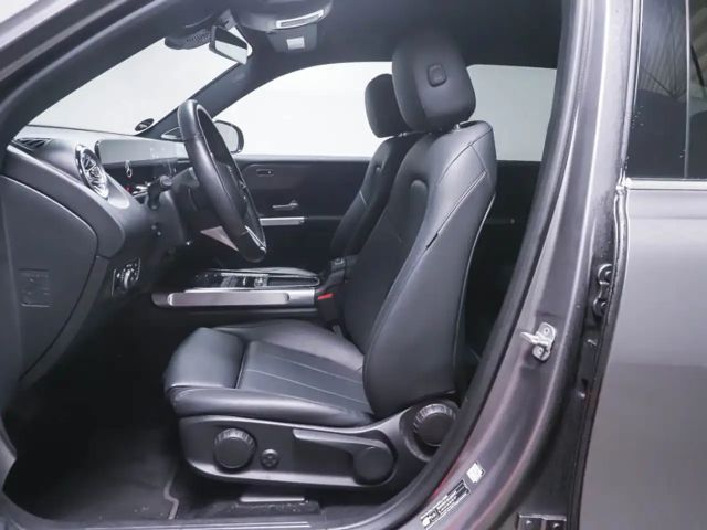 Mercedes-Benz EQB 300 4MATIC Progressive