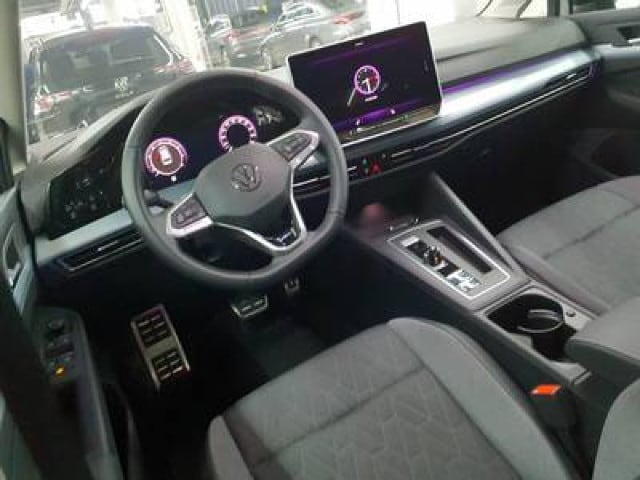 Volkswagen Golf 1.5 eTSI DSG Variant
