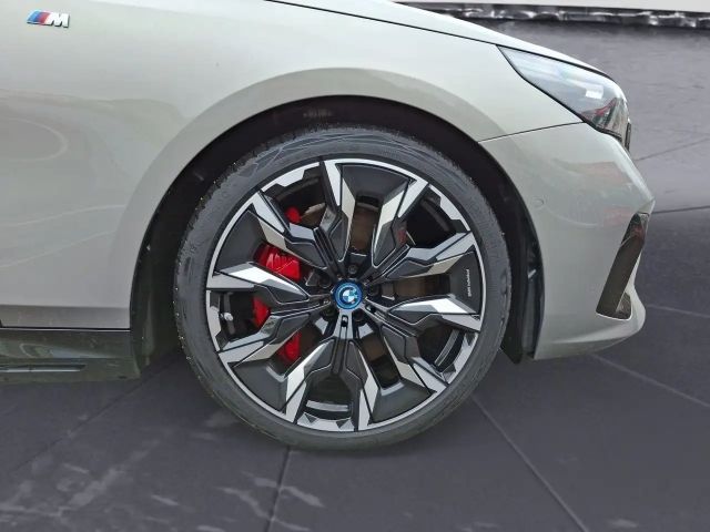 BMW i5 M-Sport M60 Sedan xDrive