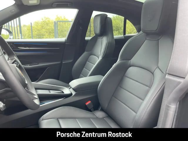 Porsche Macan Luftfederung Panoramadach LED-Matrix