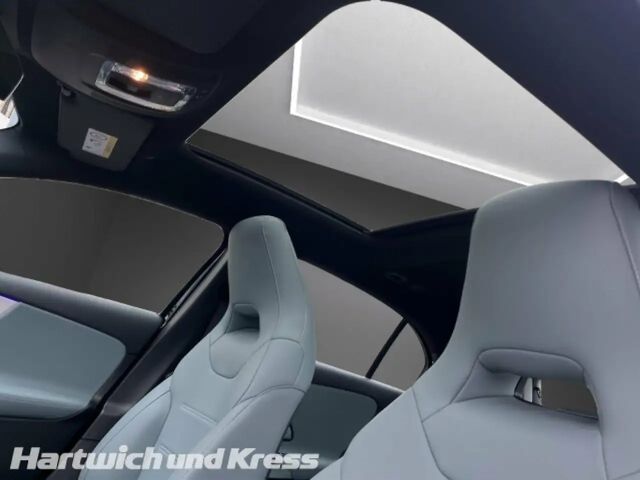 Mercedes-Benz A 220 4MATIC AMG Line