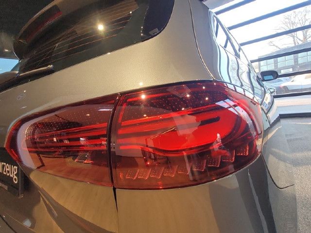 Mercedes-Benz B 180 Sedan