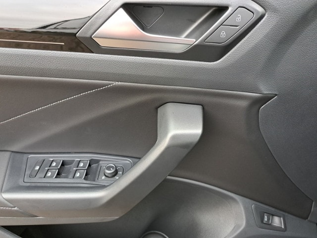 Volkswagen T-Roc 1.5 TSI DSG R-Line