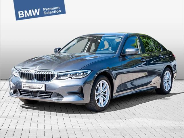 BMW 320 Sedan xDrive