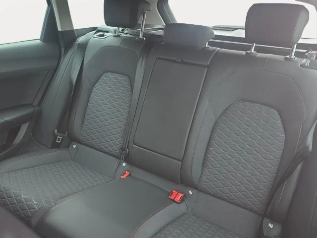 Seat Leon 1.5 eTSI FR-lijn Sportstourer