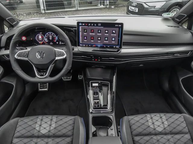 Volkswagen Golf 2.0 TSI Golf VIII Variant