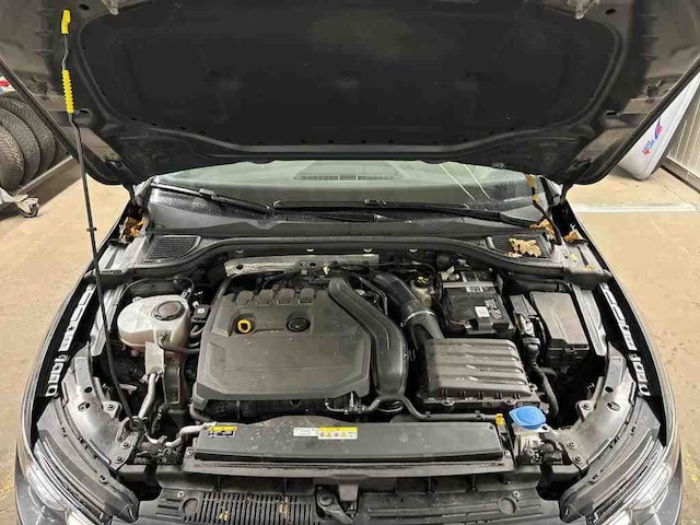 Volkswagen Golf 1.5 TSI DSG